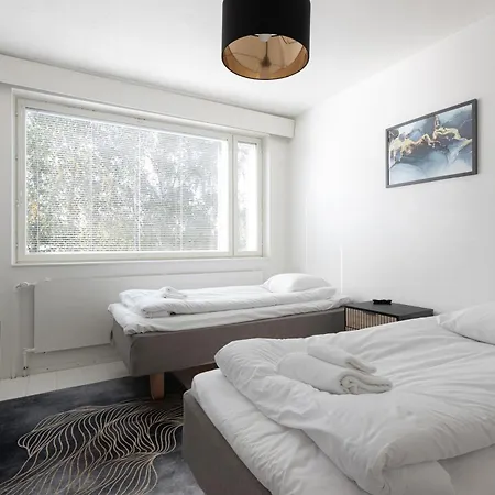 Kotimaailma Ankkuri - 6 Makuuhuonetta Apartamento 3*
